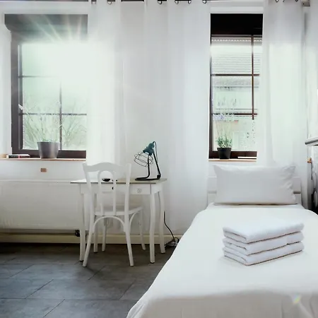 Juel Boardinghouse מלון דירות Jülich